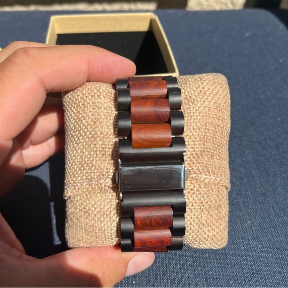 NWT Design by Wood - Wooden Watch - Picture 2 of 5